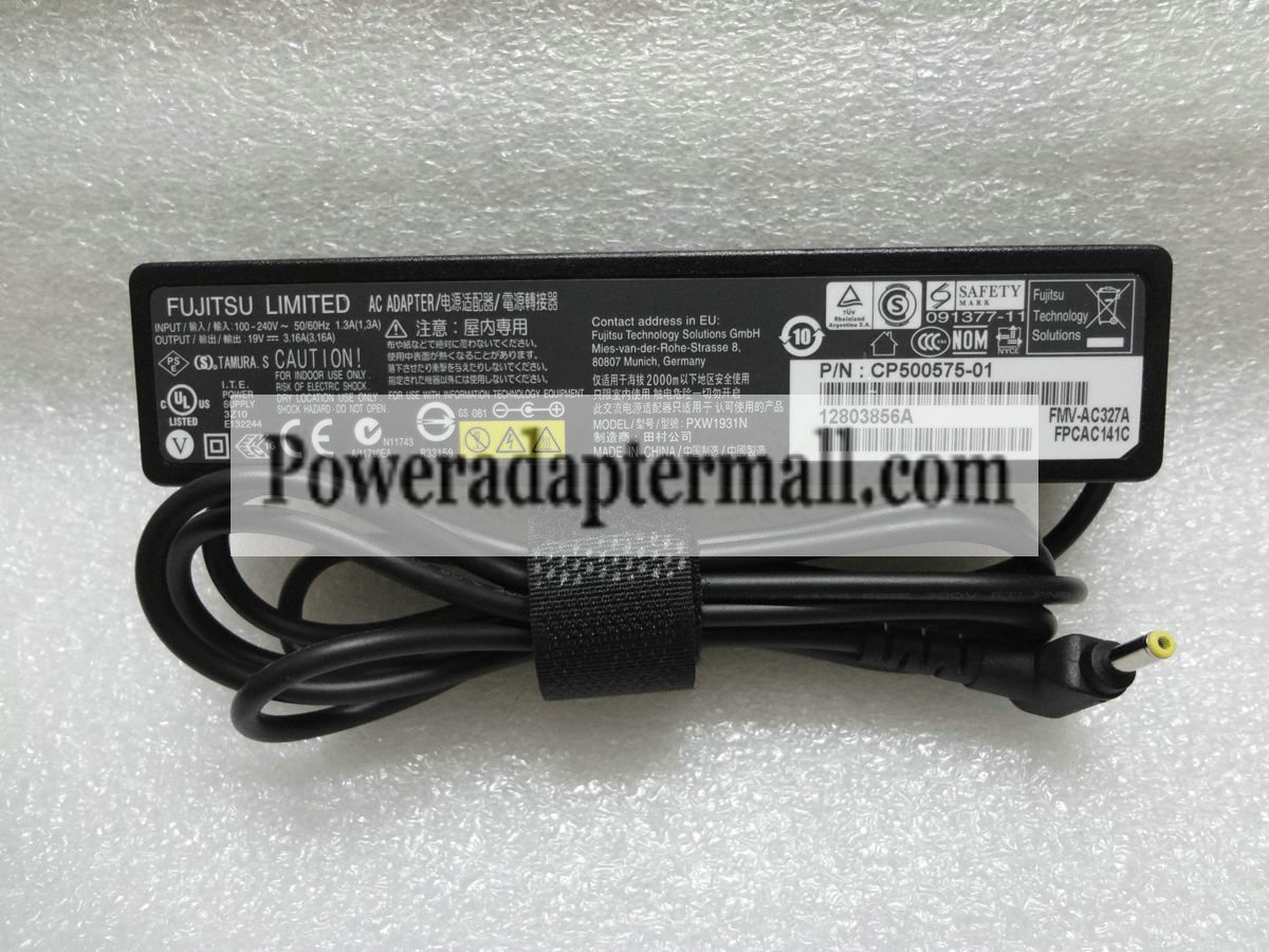 19V 3.16A 60W Fujitsu FPCAC141C E132244 3Z10 AC Power Adapter