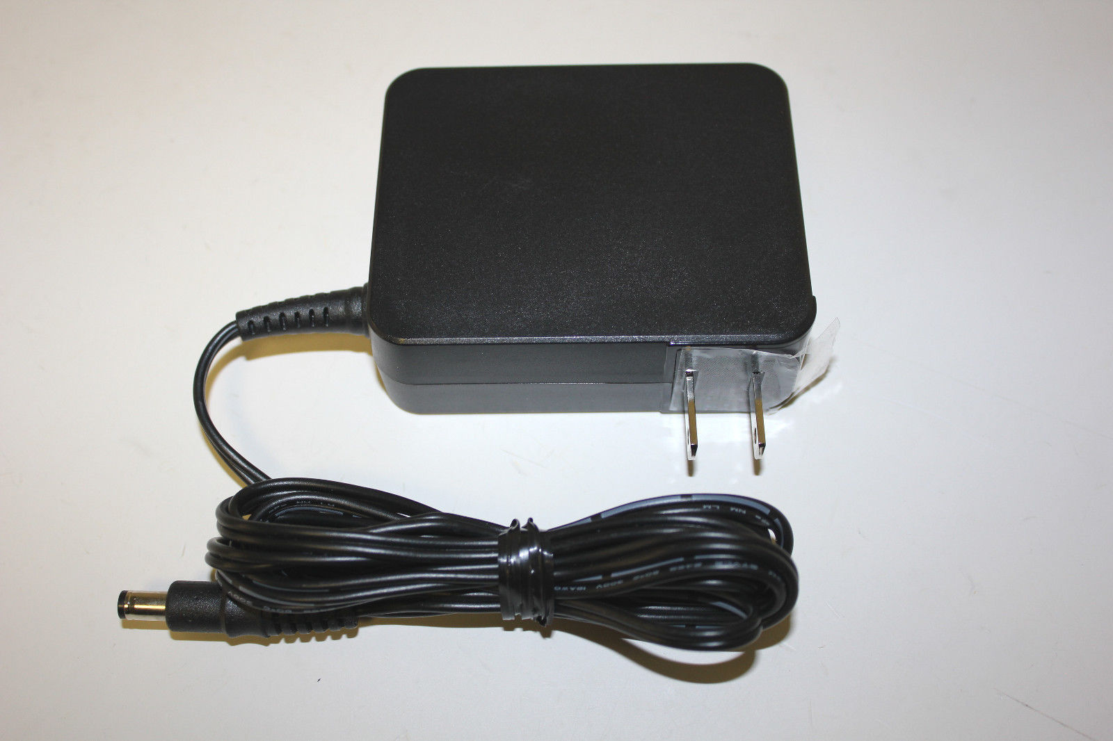 Netgear Router Netgear Nighthawk R7000 R7500 Router 332-10613-01 AC Power Adapter AD898F20 12V 3.5A